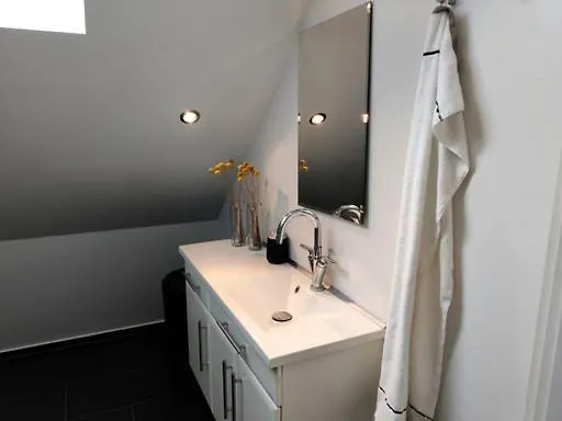 게스트하우스 Vaerelser I Midtbyen 헤르닝